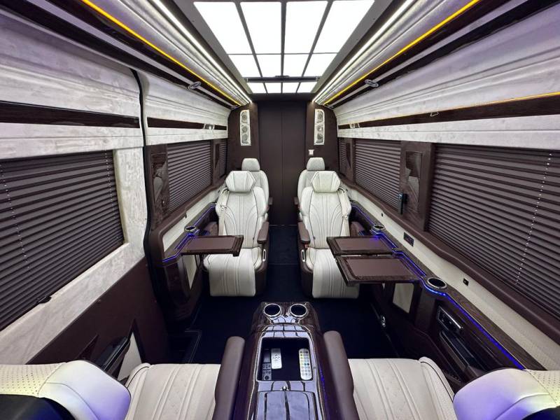Mercedes-Benz SPRINTER 417 VIP EXCLUSIV TOILET BAR 7+1 SEATS
