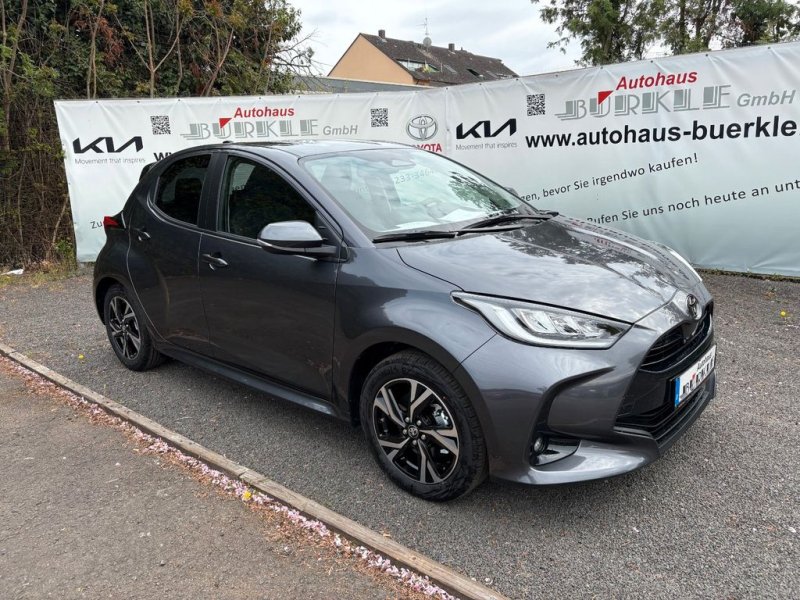Toyota Yaris Hybrid Teamplayer+Comfort+LED+SITZHEIZUNG+
