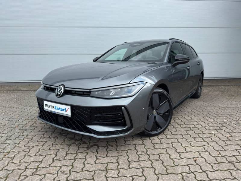 Volkswagen Passat Variant 1.5 eTSI R-Line DSG AHK Pano
