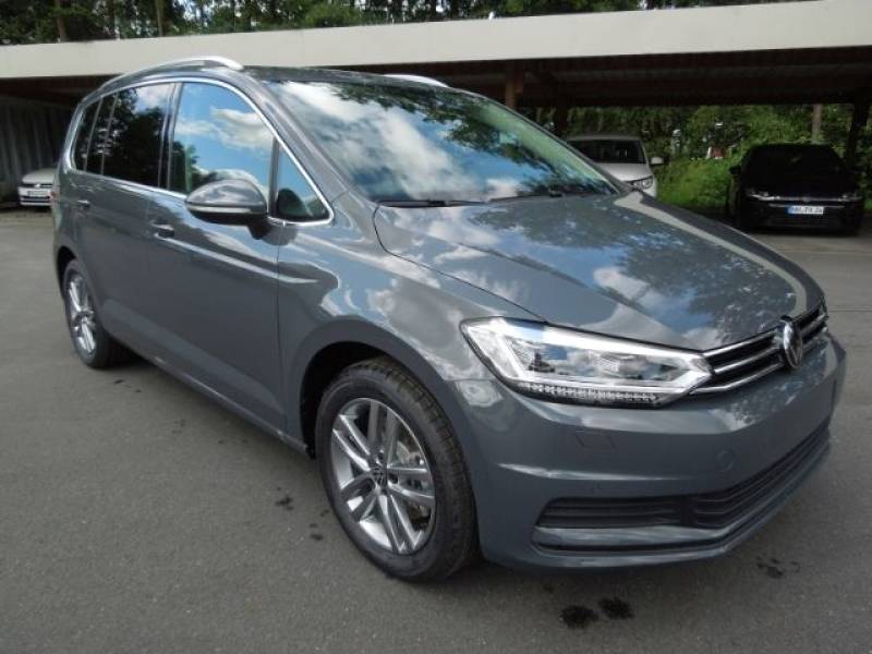 Volkswagen Touran 1.5TSI DSG People/LED/Navi/AppCon/Sitzhei