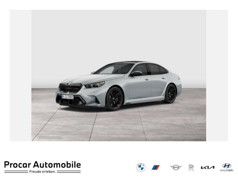 BMW M5 Limousine Ultimate Pak. CARBON AHK SHZ 305KMH
