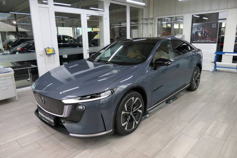 Mazda 6e EV 258ps Takumi Plus >sofort< POLYMETAL GRAY