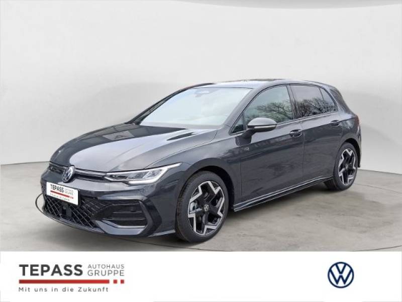 Volkswagen Golf VIII Lim. 1.5 eTSI DSG R-Line APP CONNECT L
