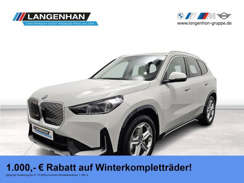 BMW iX1 xDrive30 xLine AHK LED Kamera Sitzheizung