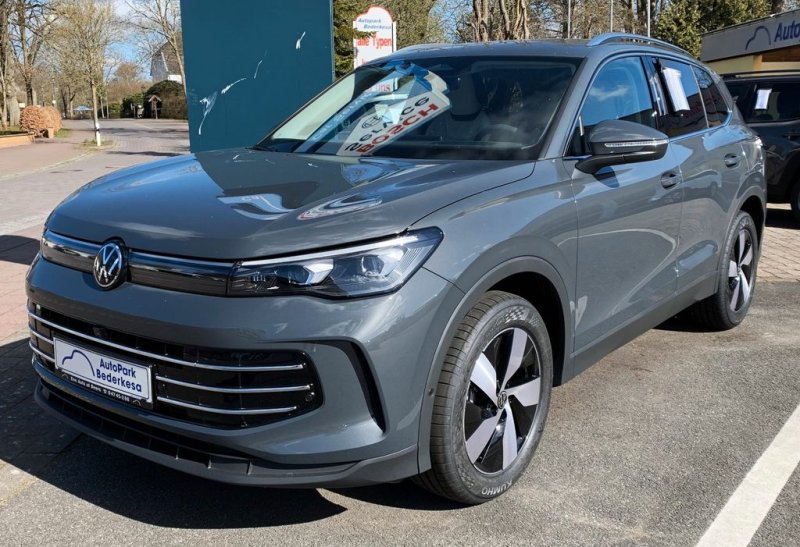 Volkswagen Tiguan 2.0 TDI DSG Eleg. Matrix AHK  360Grad