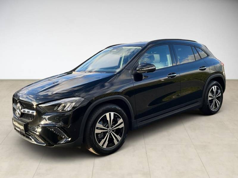 Mercedes-Benz GLA 200 Progressive Night SpurW W-Paket KeyLess