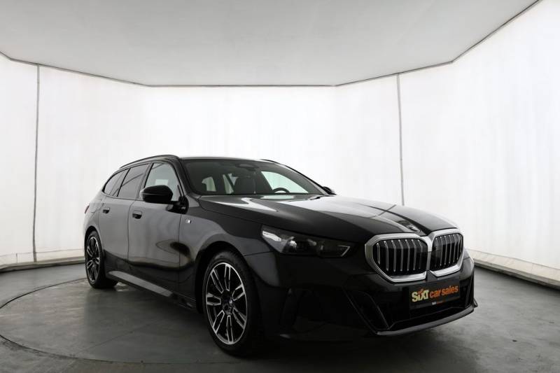 BMW 520i M Sport-PANO-360°-HandK-Sitzklima-elSitze-AHK