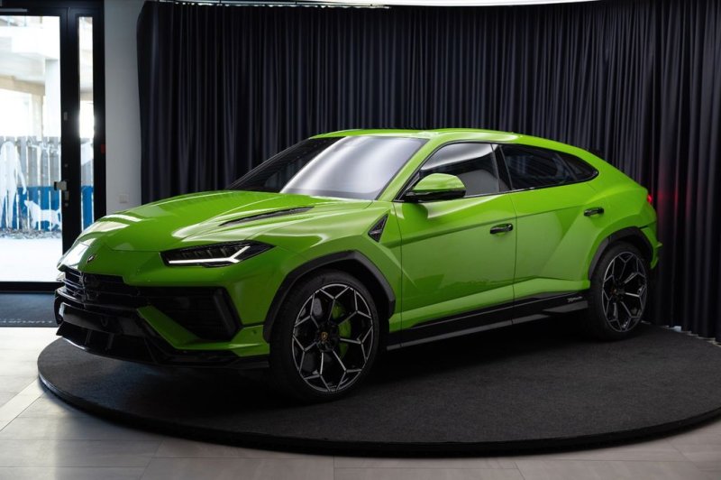 Lamborghini Urus Perfomante Carbon MY2025*HUD*ACRAPOVIC*PANO