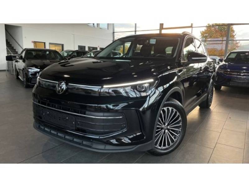 Volkswagen Tiguan AHK-klappbar El. Panodach Navi Digitales 