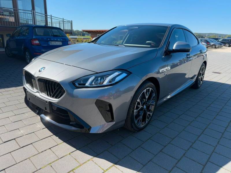 BMW 218 Gran Coupé M SPORT DRIV+ LEDER ROT BEH LENKR