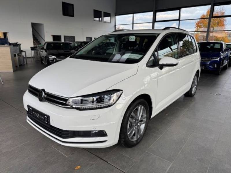 Volkswagen Touran Comfortline 1.5 7 Sitze Navi LED ACC Kame