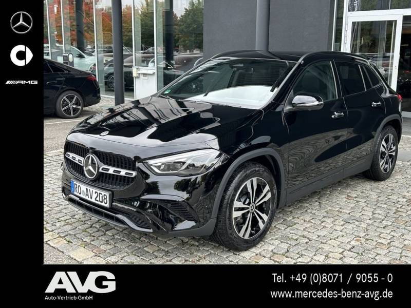 Mercedes-Benz GLA 200 Progressive Edition Pano AHK Multibeam