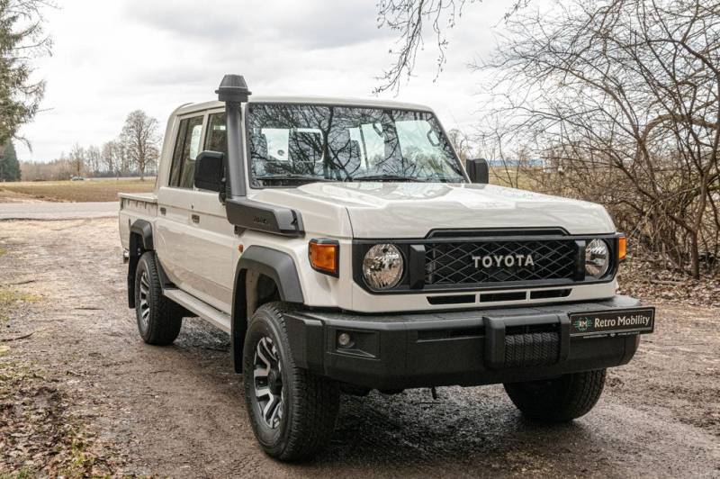 Toyota Land Cruiser GRJ79DC LX E-AT Sperren Seilwinde