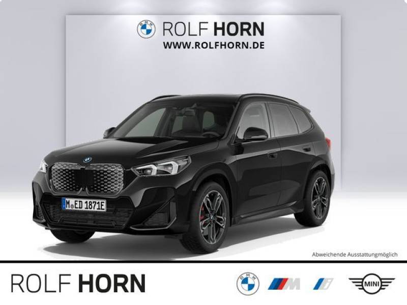 BMW iX1 xDrive30 M Sport HUD AHK Pano har/kar LED