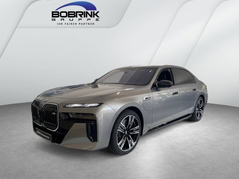 BMW M760 e xDrive Lim. Hybrid M Sport Executive Pano