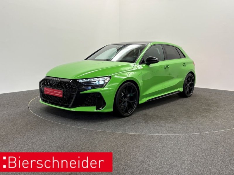 Audi RS3 Sportback PANO HEADUP SONOS SPORTAGA 280KMH 