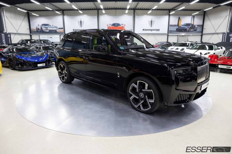 Rolls-Royce Cullinan Series II Black Badge - Bespoke