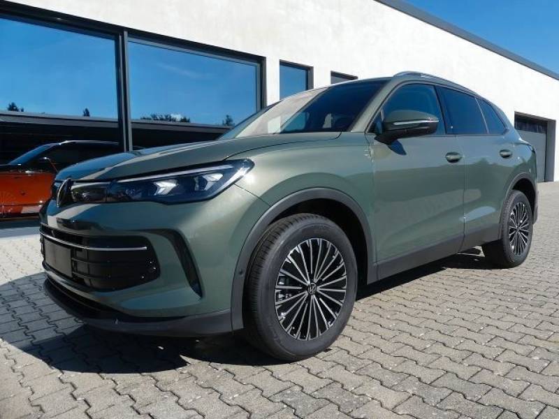 Volkswagen Tiguan2.0TDI 142kW DSG 4MOTION 18" AHK Standheiz