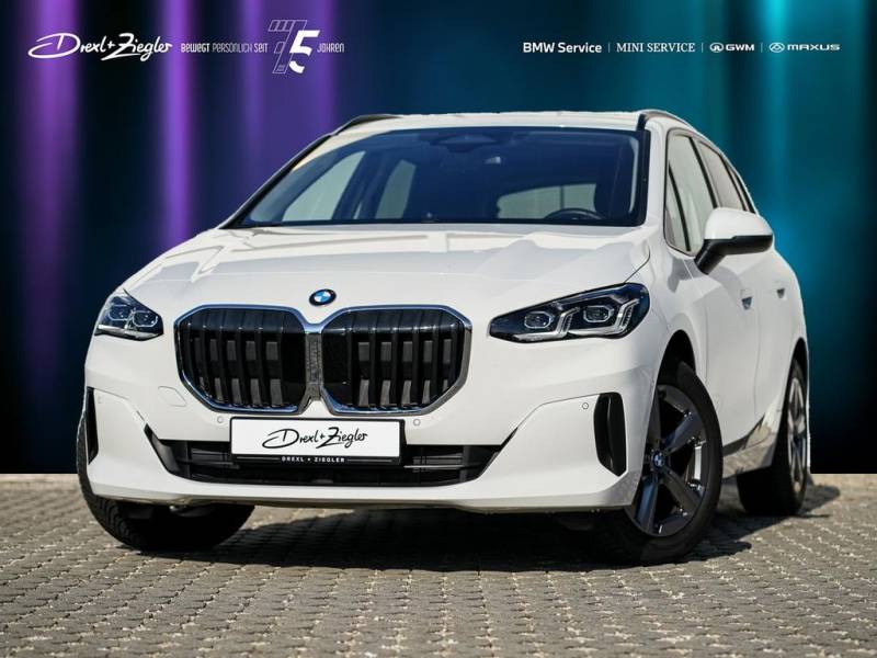 BMW 220i Active Tourer AdLED AHK PanoDach KoZg LRH
