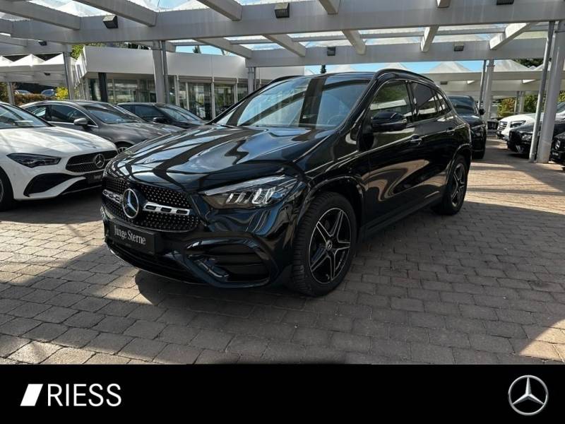Mercedes-Benz GLA 200 d 4M AMG Sport Night Distr LED Pano AHK