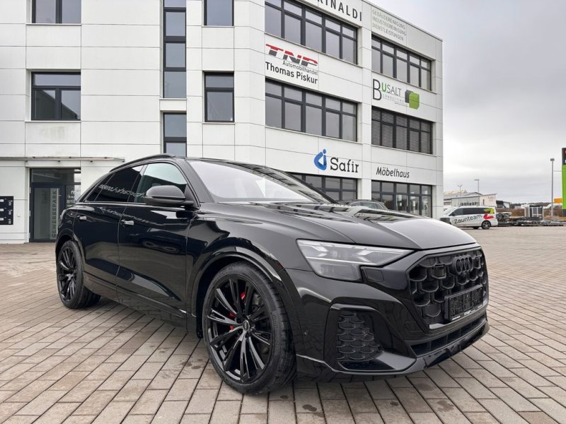 Audi Q8 55 TFSI e + AHK+PANO+BandO+ALLRADLENKUNG