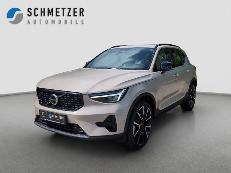 Volvo XC40+B3+Ultra+Dark+Standhzg+21"LM+Leder+Panodach