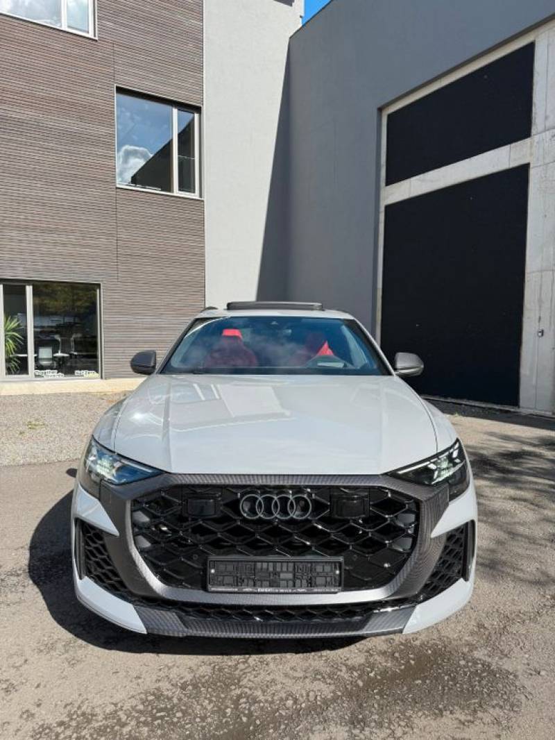Audi RSQ8 RS Q8 performance TFSI quattro tiptronic