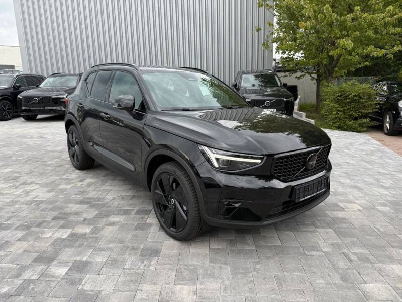 Volvo XC40 B3 BLACK EDT PLUS+360°CAM+LED+HK SOUND+20"