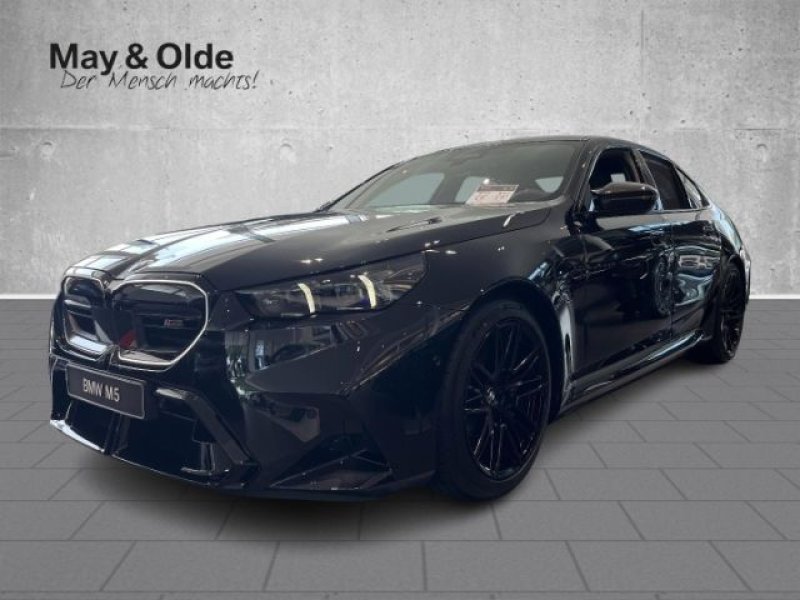 BMW M5 Limousine Sportpaket AHK-klappbar AHK Panoram