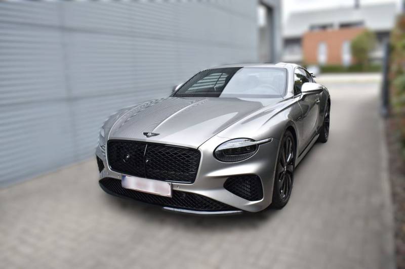 Bentley V8 Hybride -Black Edition