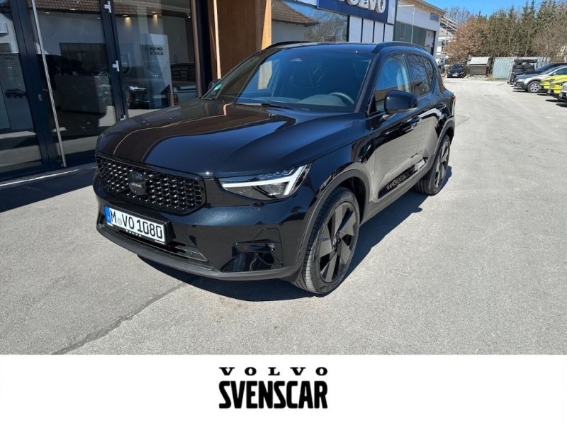 Volvo XC40 B4 Plus Black Edition FWD EU6e Digitales Co