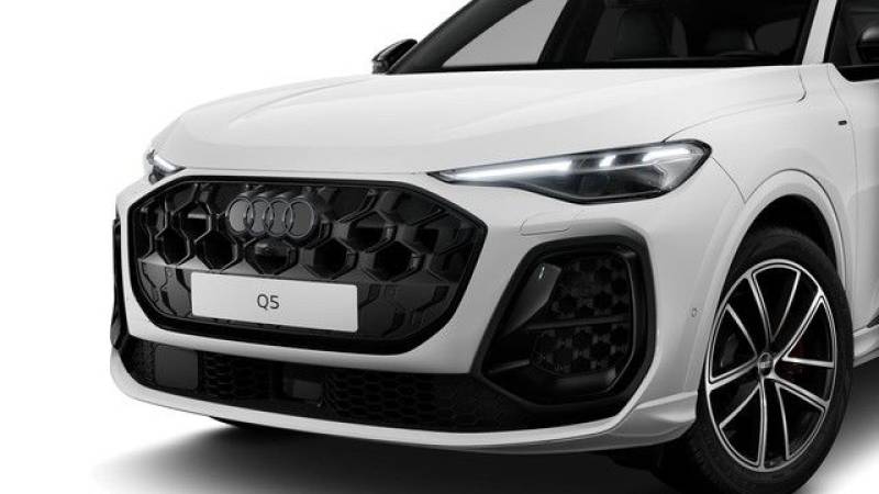 Audi Q5 e-hybrid AHK Glasdach MMI Tech PRO Standklima