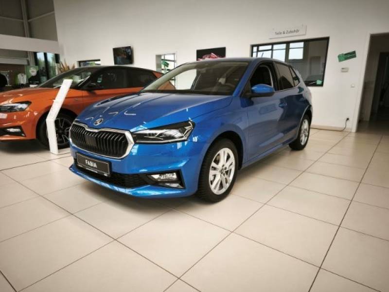 Skoda Fabia Selection 1.5 TSI DSG Navi LED ACC R-Kamer