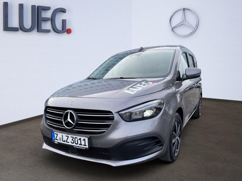 Mercedes-Benz T 180 PROGRESSIVE Standard W-Paket Navi PDC KAM