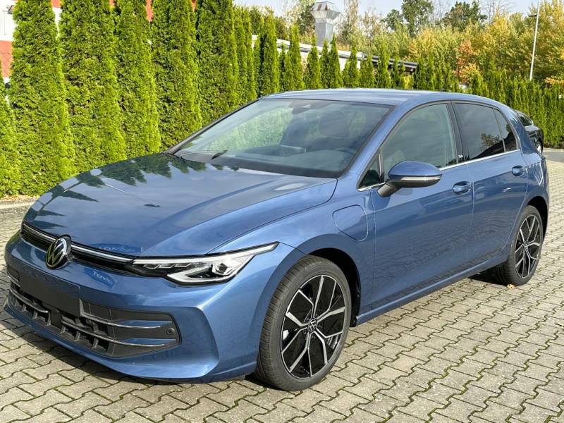Volkswagen Golf VIII Lim. 1.5 TSI eHybrid 150 kW Edition 50