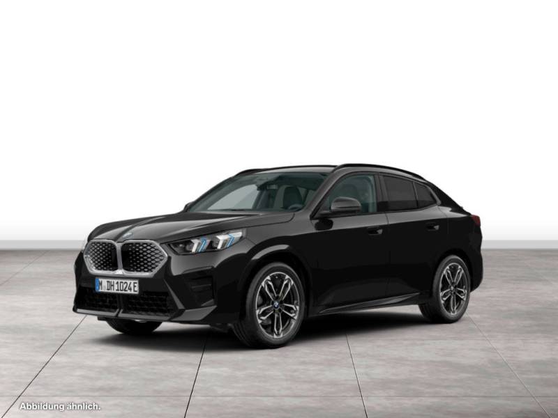 BMW iX2 eDrive20 M Sportpaket / Elektro