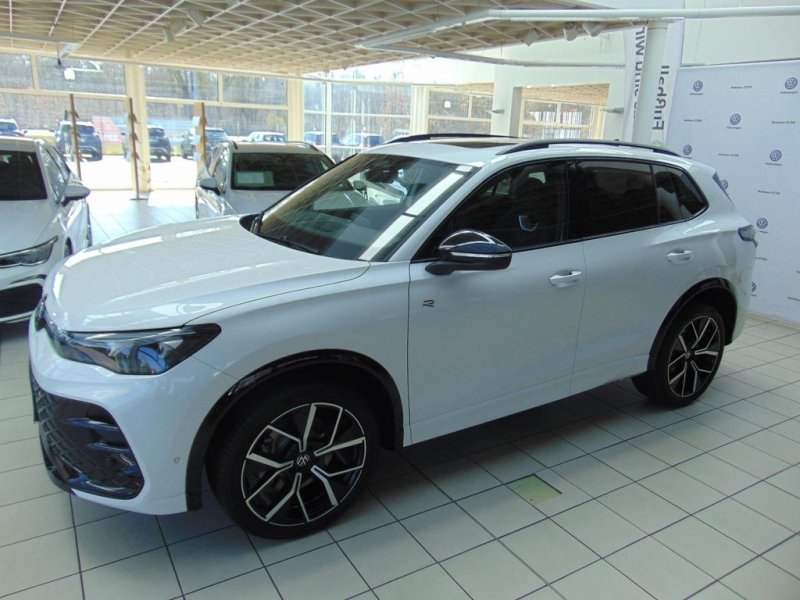 Volkswagen Tiguan R-Line 2.0 TDI 7-Gang-DSG Allradantrieb 4