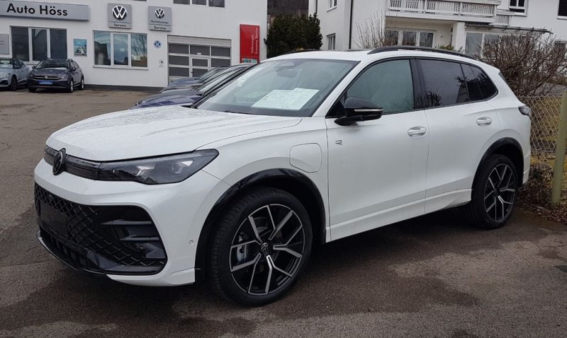 Volkswagen Tiguan 1.5 TSI eHybrid 150 kW R-Line*5 J 100/TKM