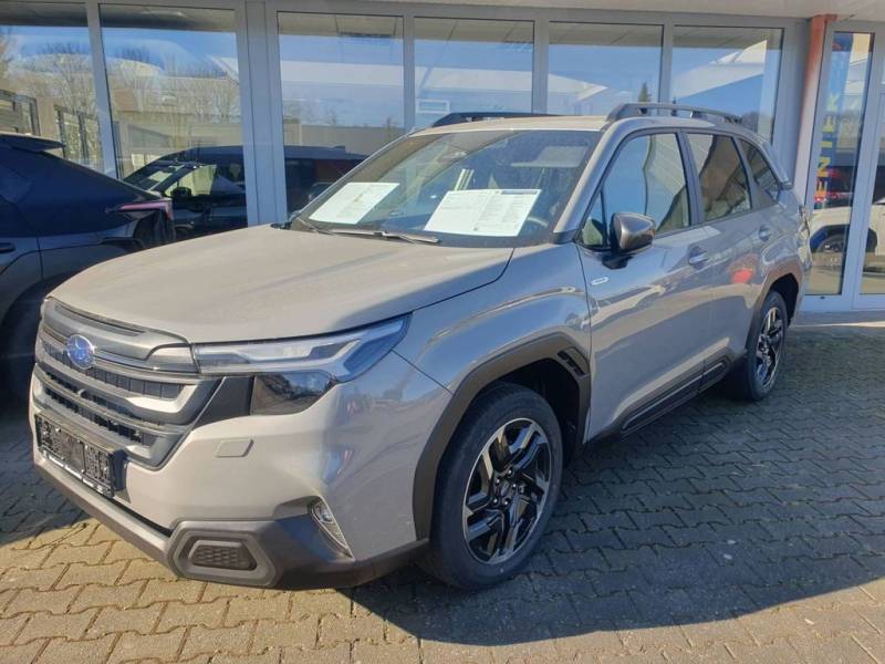 Subaru Forester 2.0ie e-BOXER Exclusive Lineart