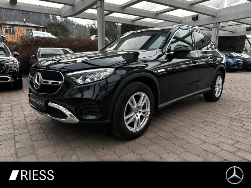 Mercedes-Benz GLC 200 4M Avantgarde Navi LED MBUX AHK Kamera 1