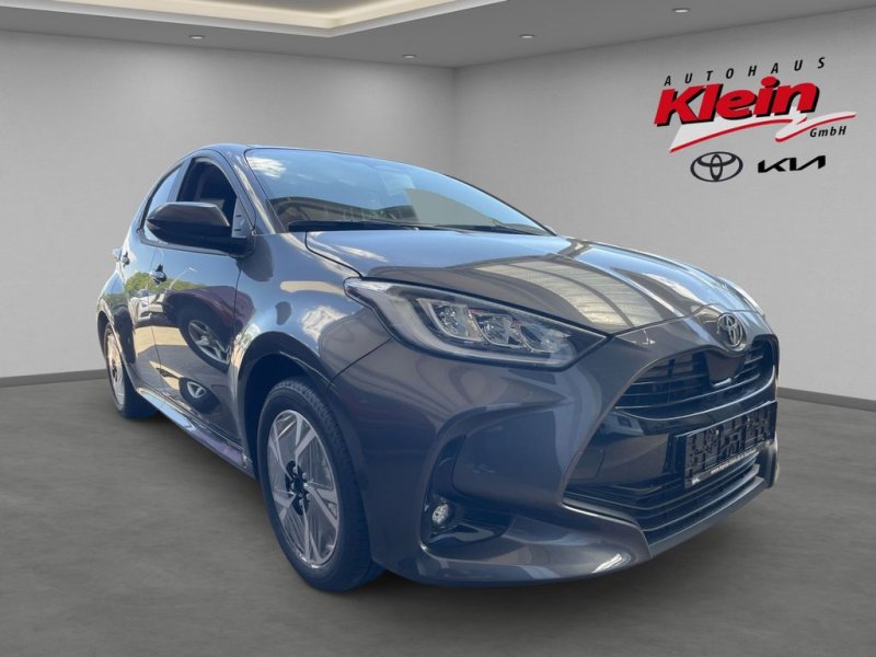 Toyota Yaris Teamplayer 1.5 Klimaauto Kamera SHZ