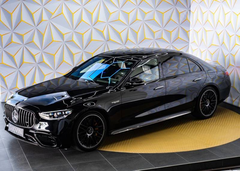 Mercedes-Benz S 63 AMG Burmester/Comfort/Night/Panorama/Carbon