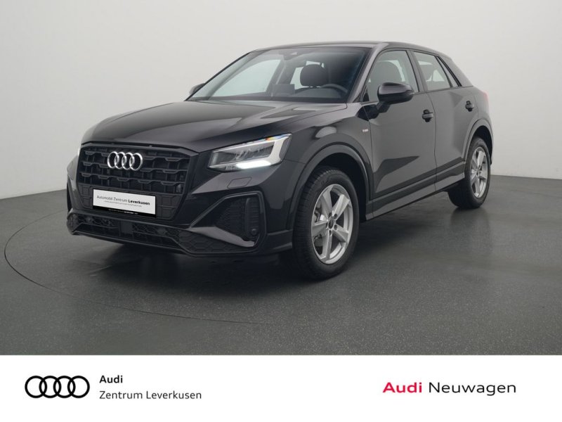 Audi Q2 S line S tronic S-LINE LED PDC CONNECT