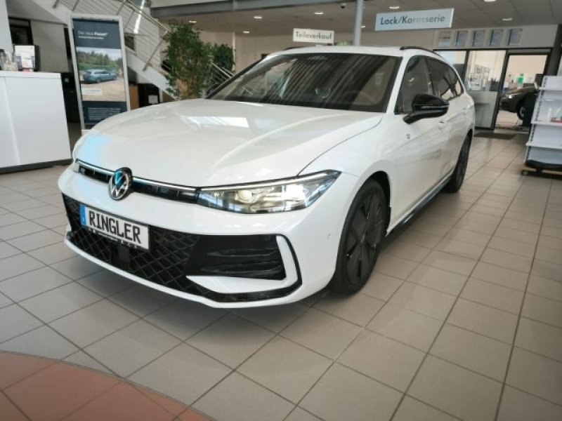 Volkswagen Passat 2.0 TDI R-line+MATRIX+NAVI+PANO+AHK+HAMAN