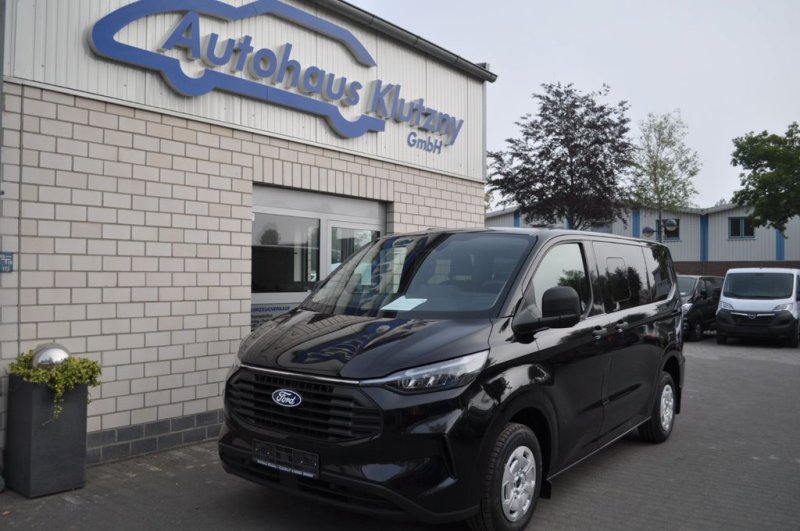Ford Tourneo Custom 2.0 EcoBlue 110kW 320 L1 TITANIUM