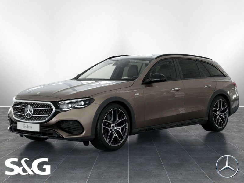 Mercedes-Benz E 300 de 4M T AVANTGARDE MBUX+360°+DIG-LED+Pano