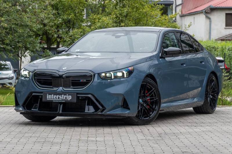 BMW M5 INDIVIDUAL.DR.ASS.PLUS.PANORAMA.BandW.LED.360°