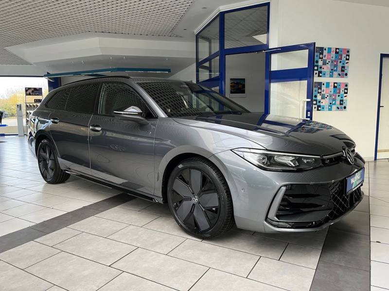 Volkswagen Passat Variant 2.0 TDI-4-Motion R-Line Black +++