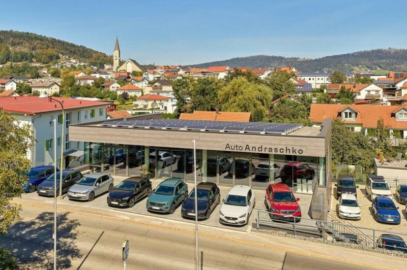 Audi Q2 35 TFSI S-tronic advanced 17" Navi LED