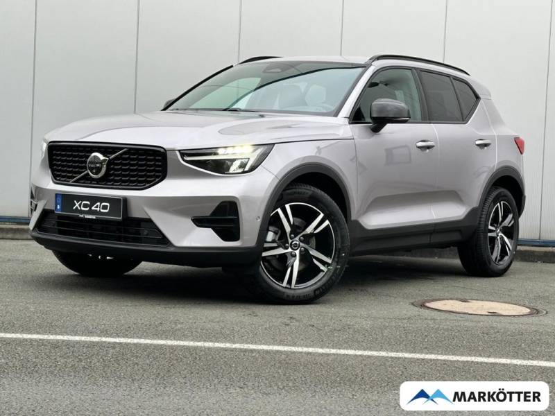 Volvo XC40 B3 Plus Dark 2WD 360° Kamera/BLIS /ACC